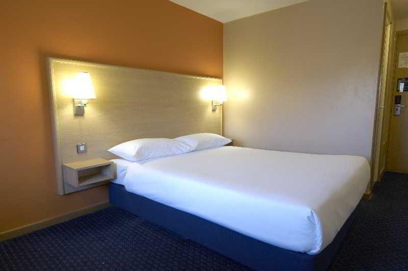 Travelodge Liverpool Central Exteriör bild